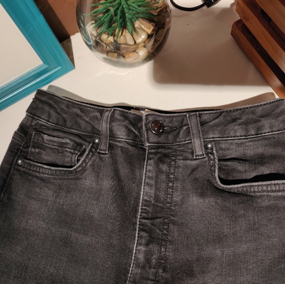 Forever 21 Ripped Jeans - Picture 1 of 7